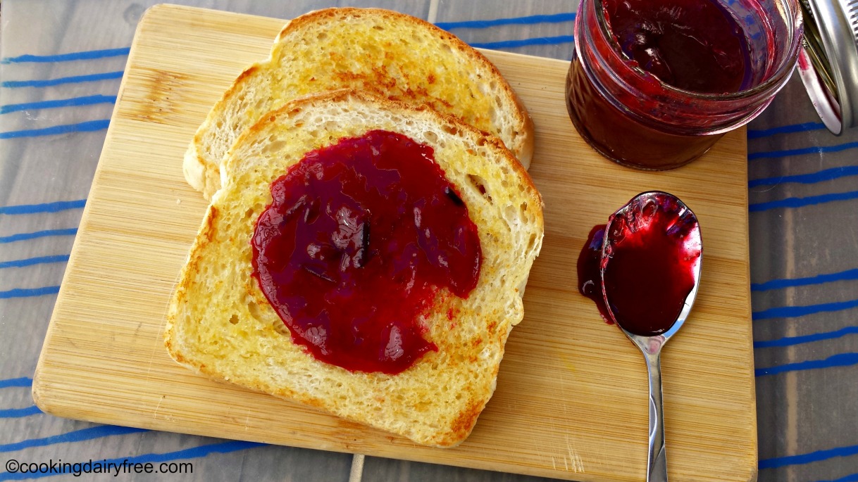 plum jam on toast.jpg