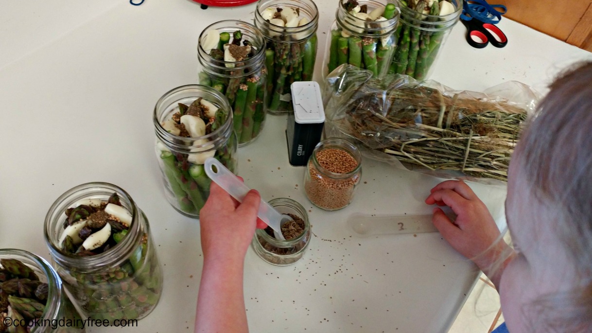 Adding Spice to Pickled Asparagus