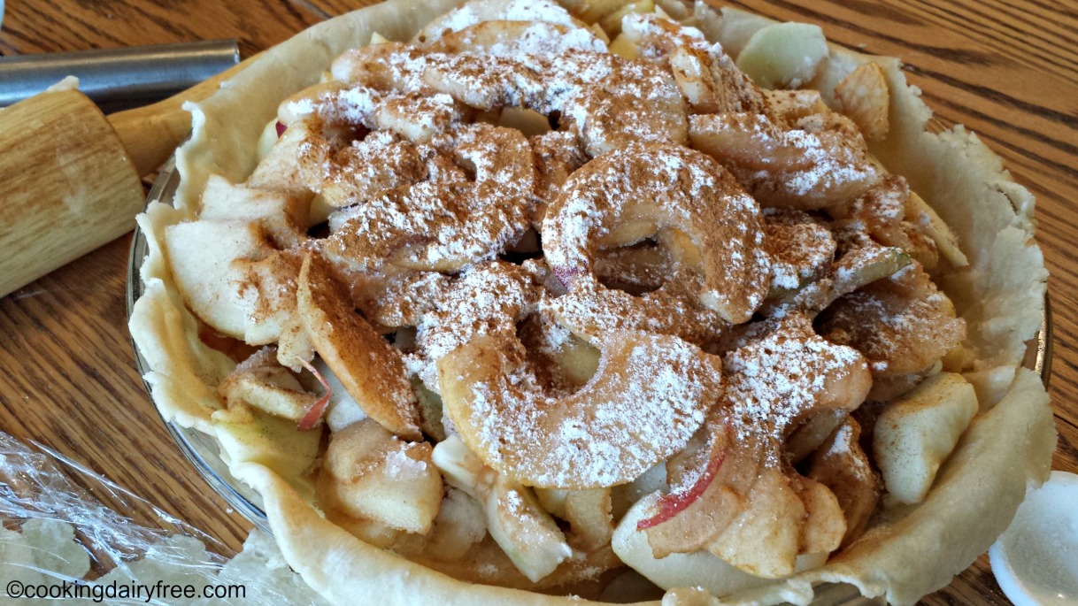 apples in crust with cinnamon and flour.jpg
